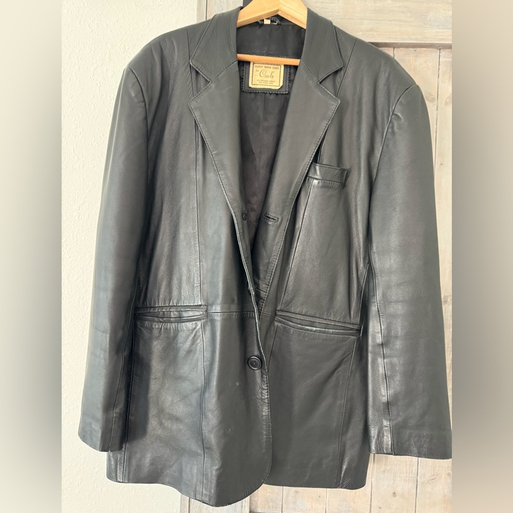Vintage 90’s leather jacket